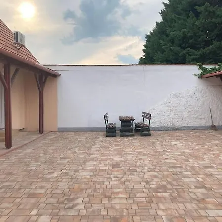 House With Parking Possibility Апартаменты